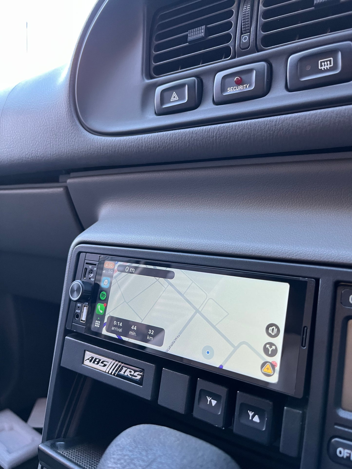 VN-VS Headunit Apple CarPlay