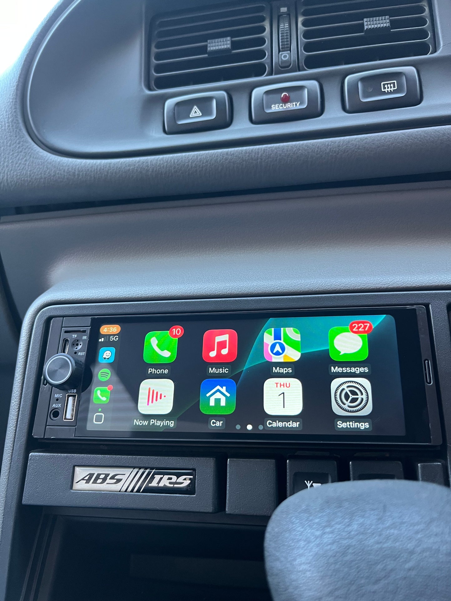 VN-VS Headunit Apple CarPlay